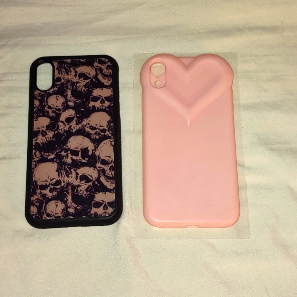 Never been used 2 XR iphone cases